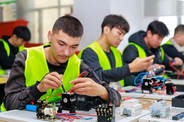 新疆烏魯木齊：崗前培訓送技能